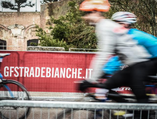 Strade Bianche Bidong Fietstransport Fietsvakantie