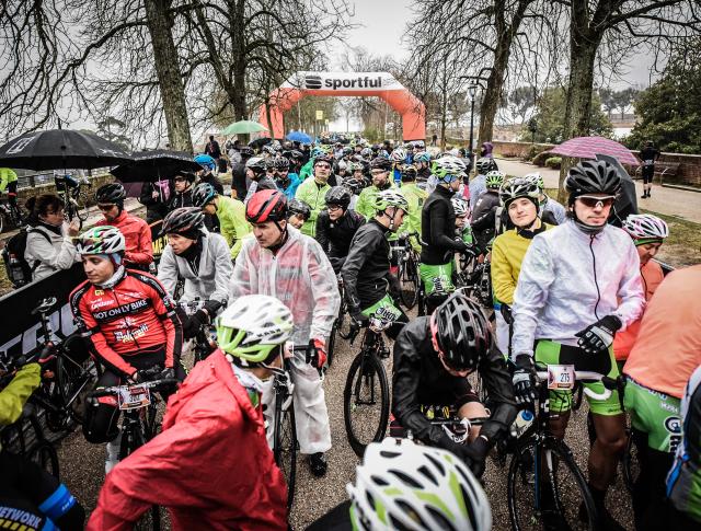 Strade Bianche Bidong Fietstransport Fietsvakantie